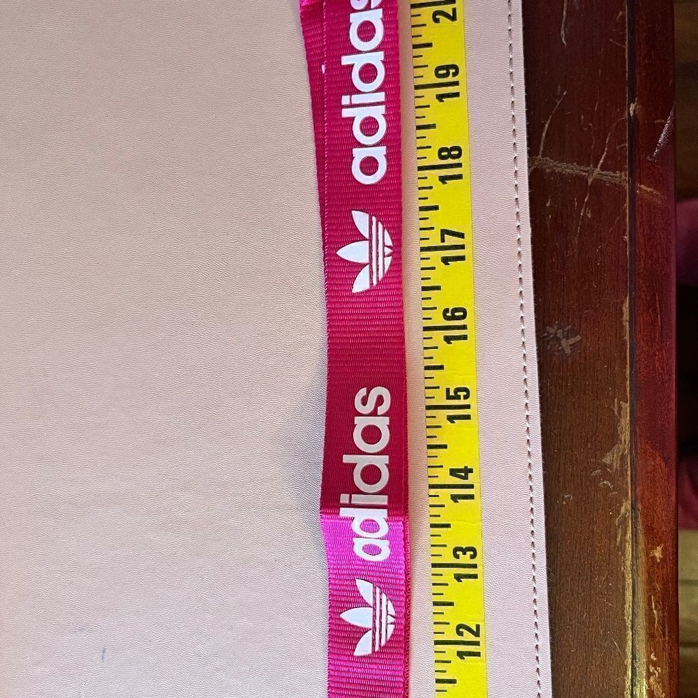 NEW Adidas Pink Lanyard Clip Necklace NEW Sealed - Picture 3 of 4